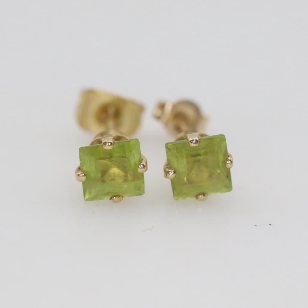 Green Stone Earrings main image 1