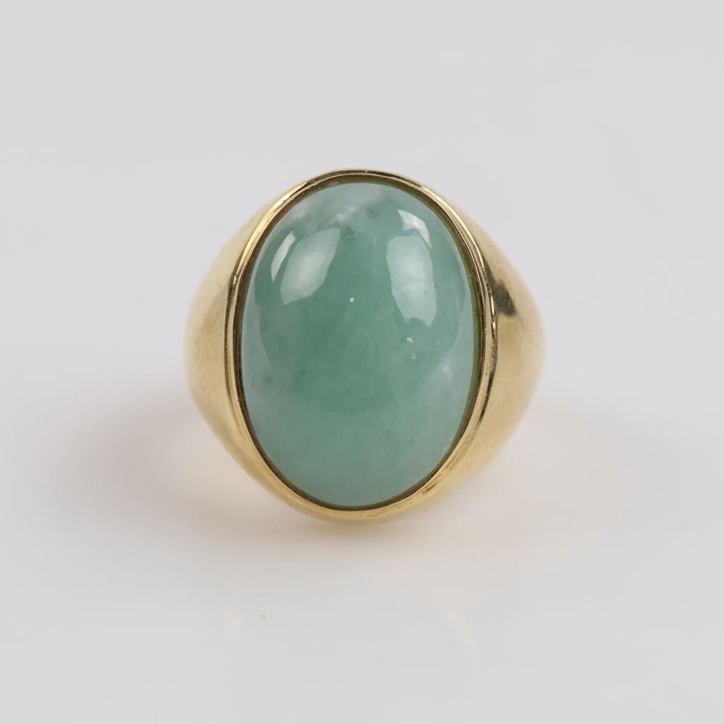14kt Gold Green Stone Ring