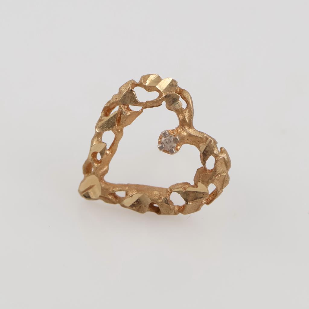 14kt Gold Heart Clear Stone Earring