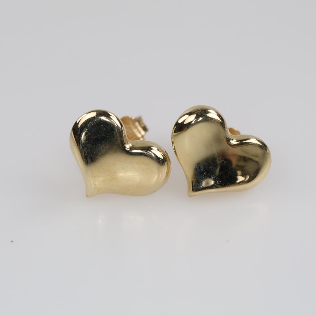 14kt Gold Heart Earrings
