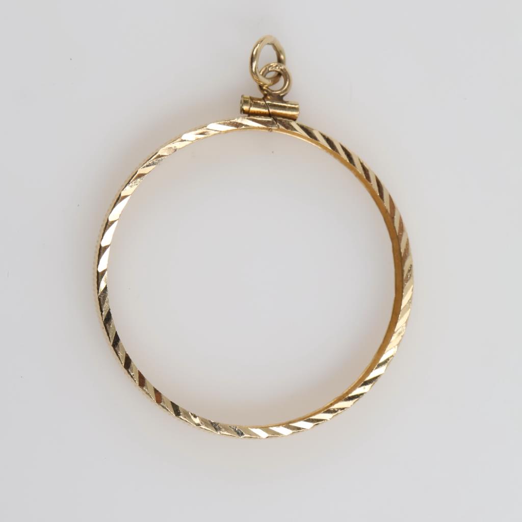14kt Gold Holder Pendant