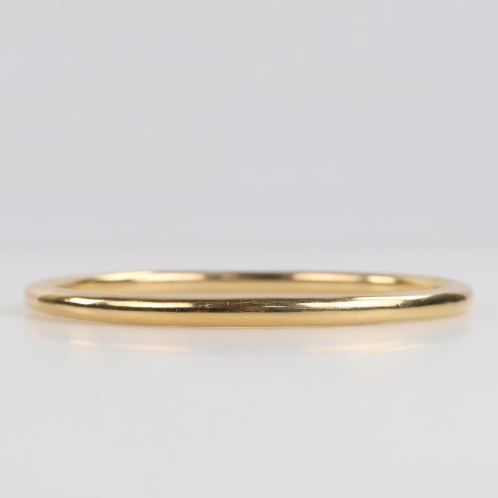 14kt Gold Hollow Bangle Bracelet