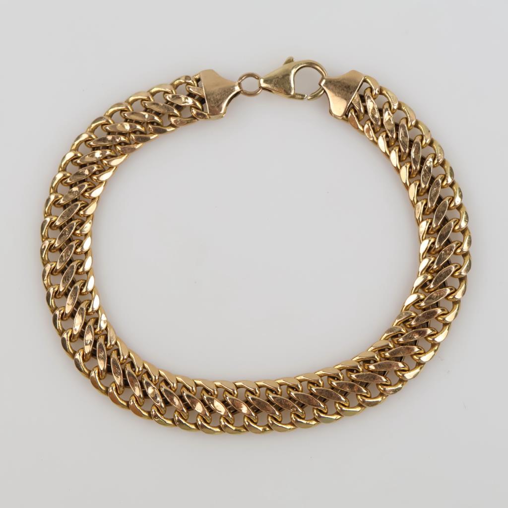 14kt Gold Hollow Bracelet