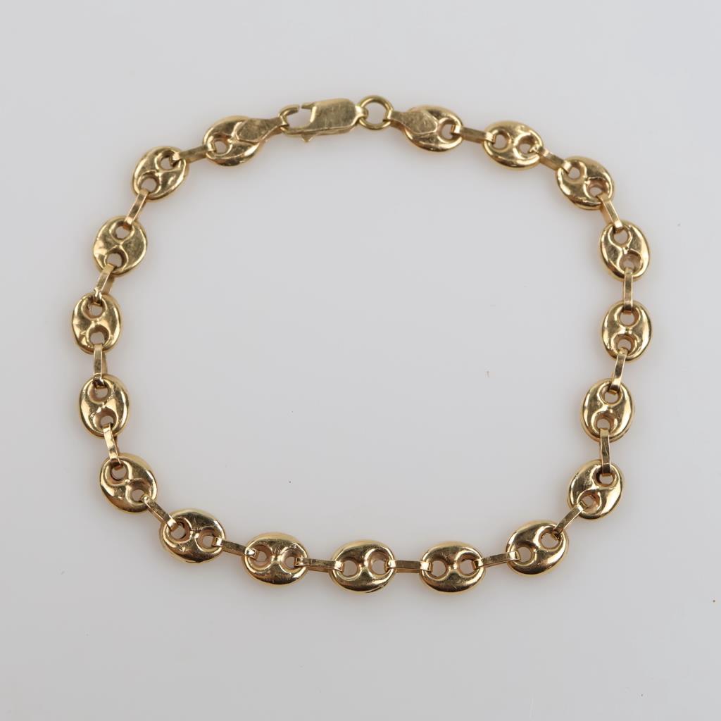 14kt Gold Hollow Bracelet
