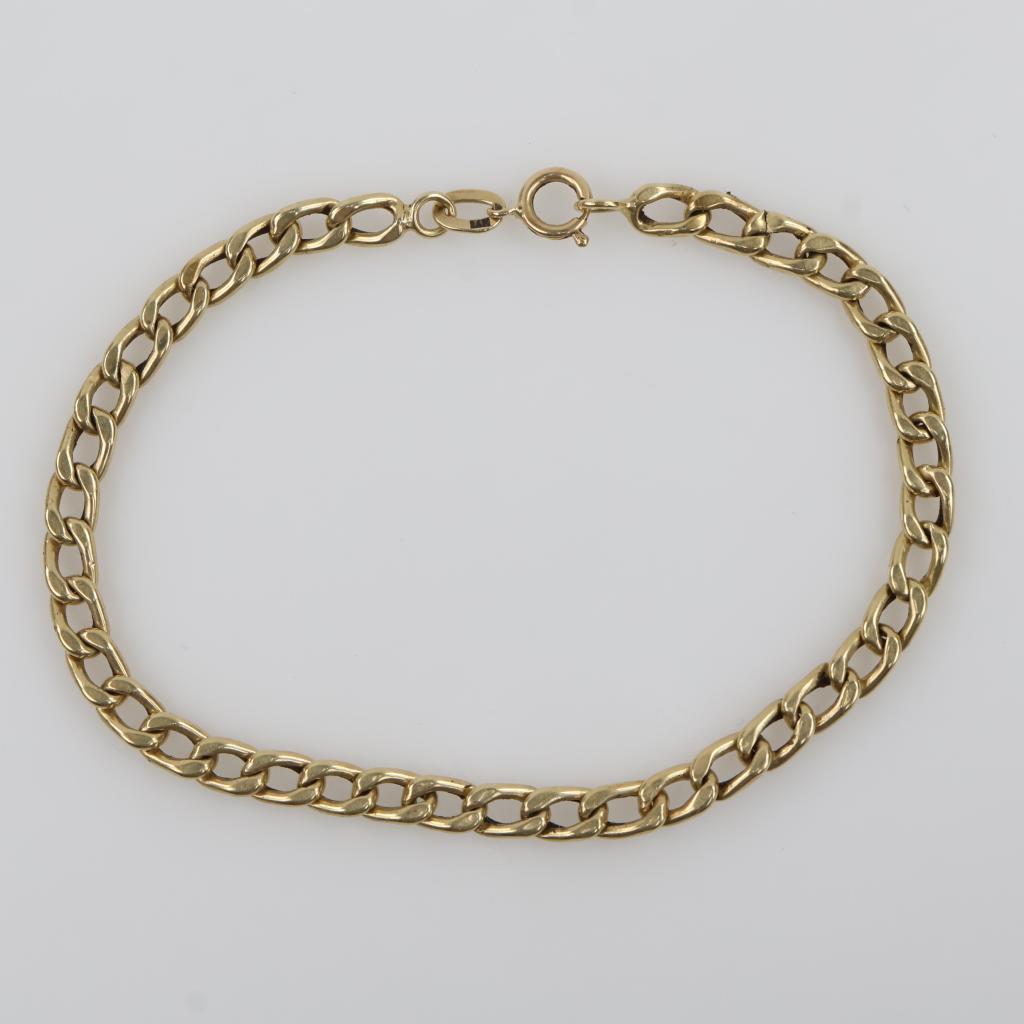 14kt Gold Hollow Bracelet