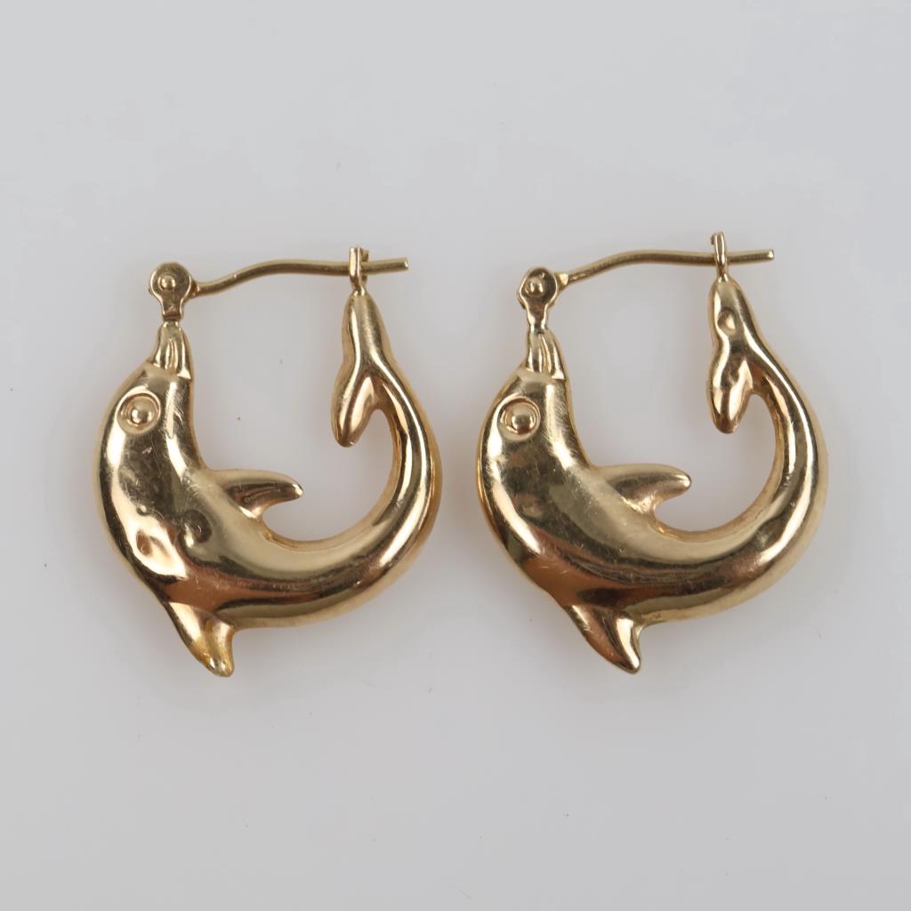 14kt Gold Hollow Dolpin Earrings