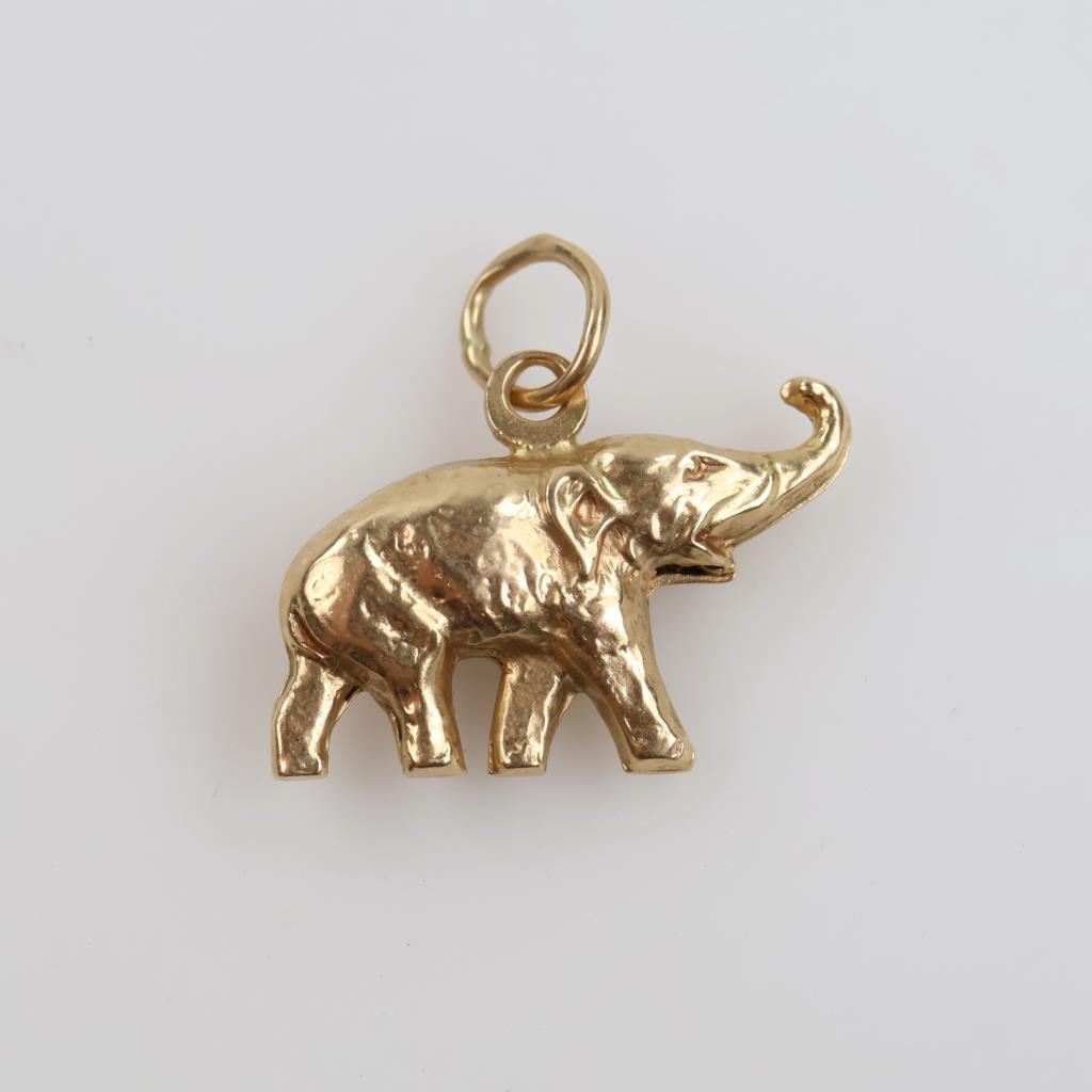 14kt Gold Hollow Elephant Pendant