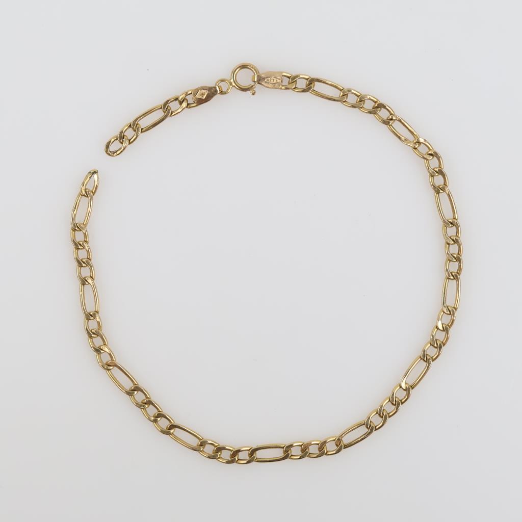 14kt Gold Hollow Figaro Link Bracelet