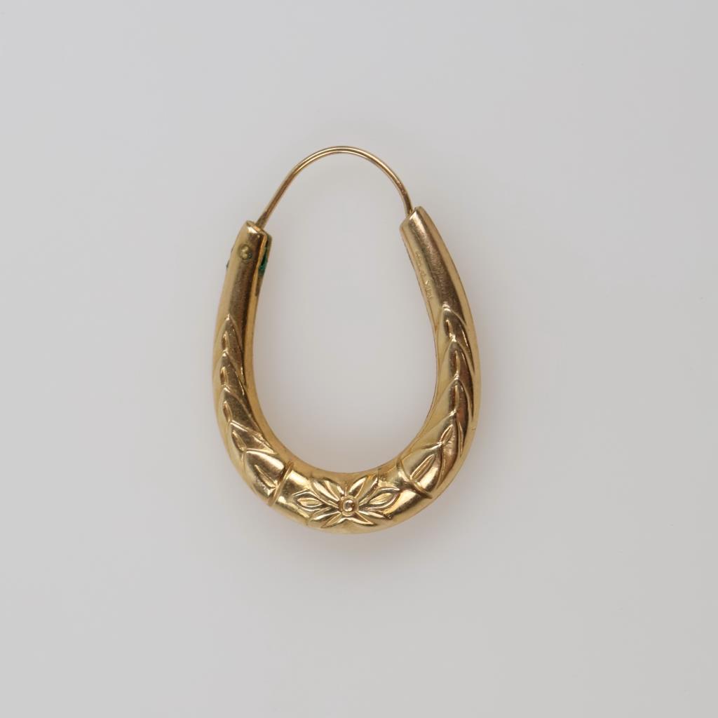 14kt Gold Hollow Hoop Earring