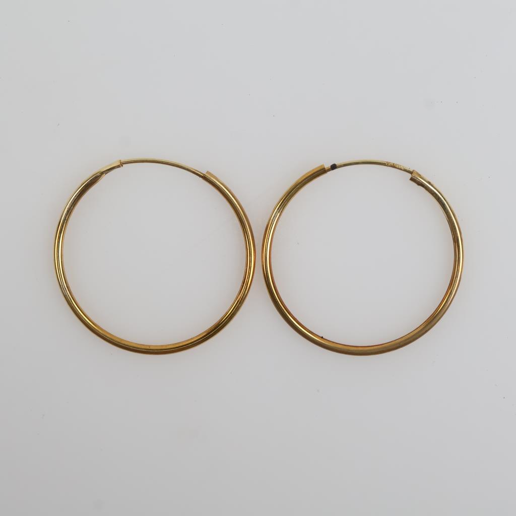 14kt Gold Hollow Hoop Earrings