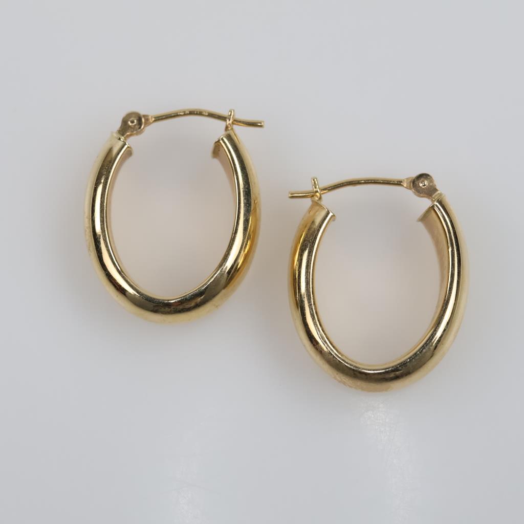 14kt Gold Hollow Hoop Earrings
