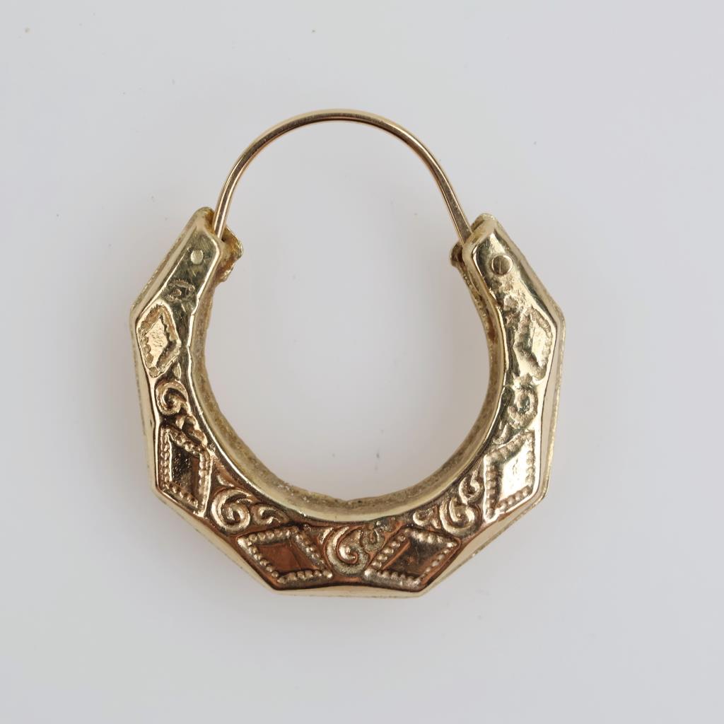 14kt Gold Hollow Hoop Single Earrimg