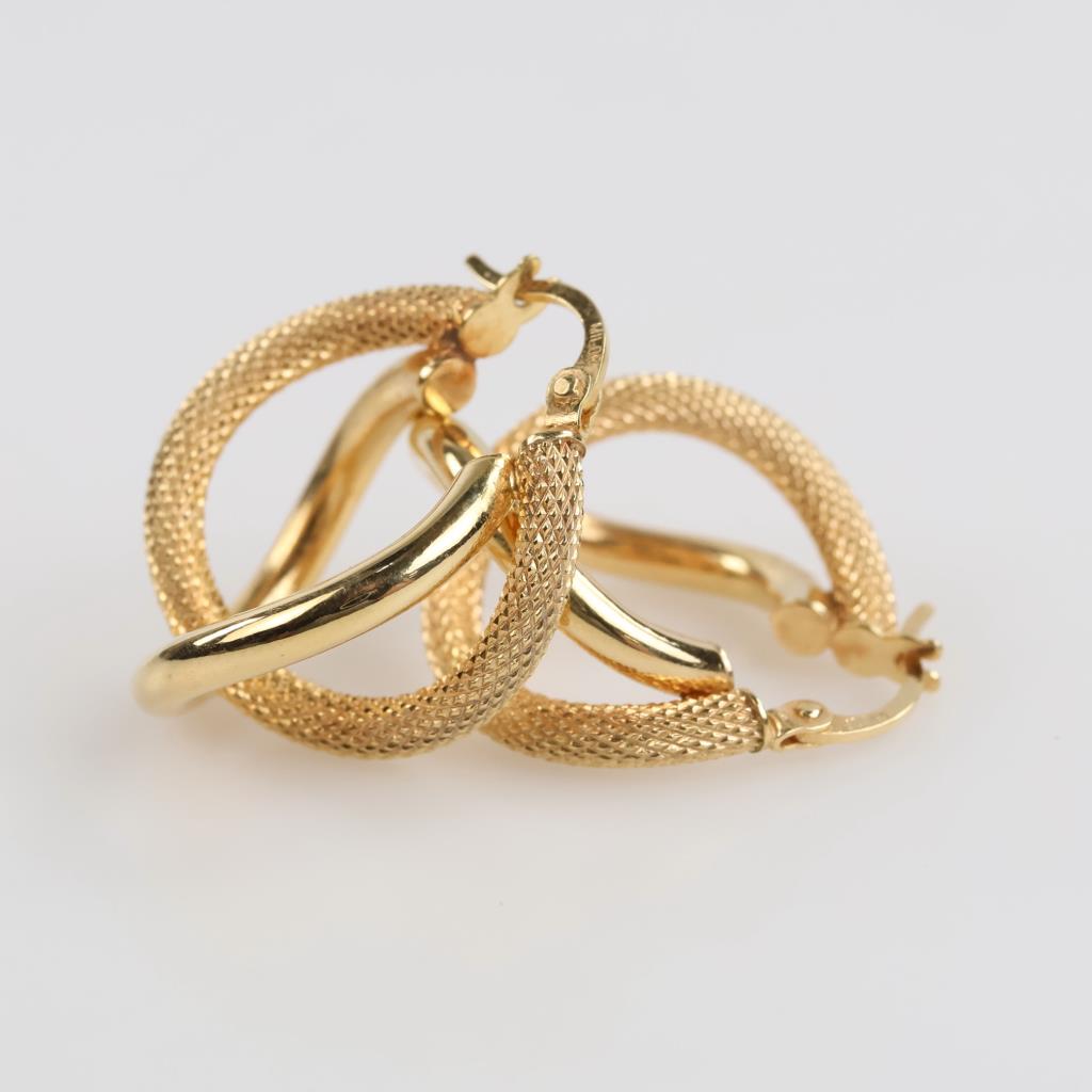 14kt Gold Hollow Hoop Twisted Earrings