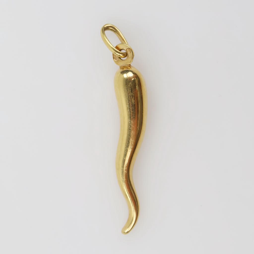 14kt Gold Hollow Italian Horn Pendant