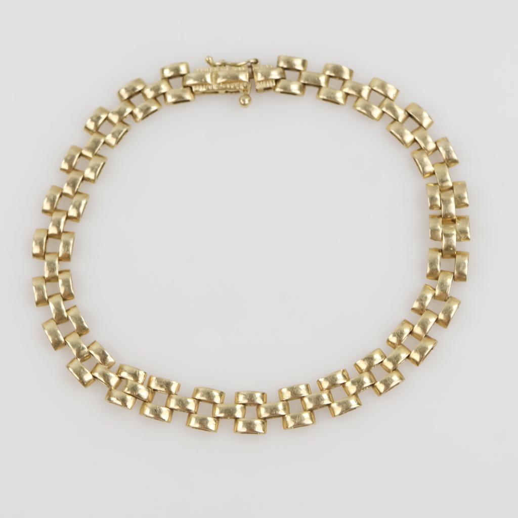 14kt Gold Hollow Link Bracelet