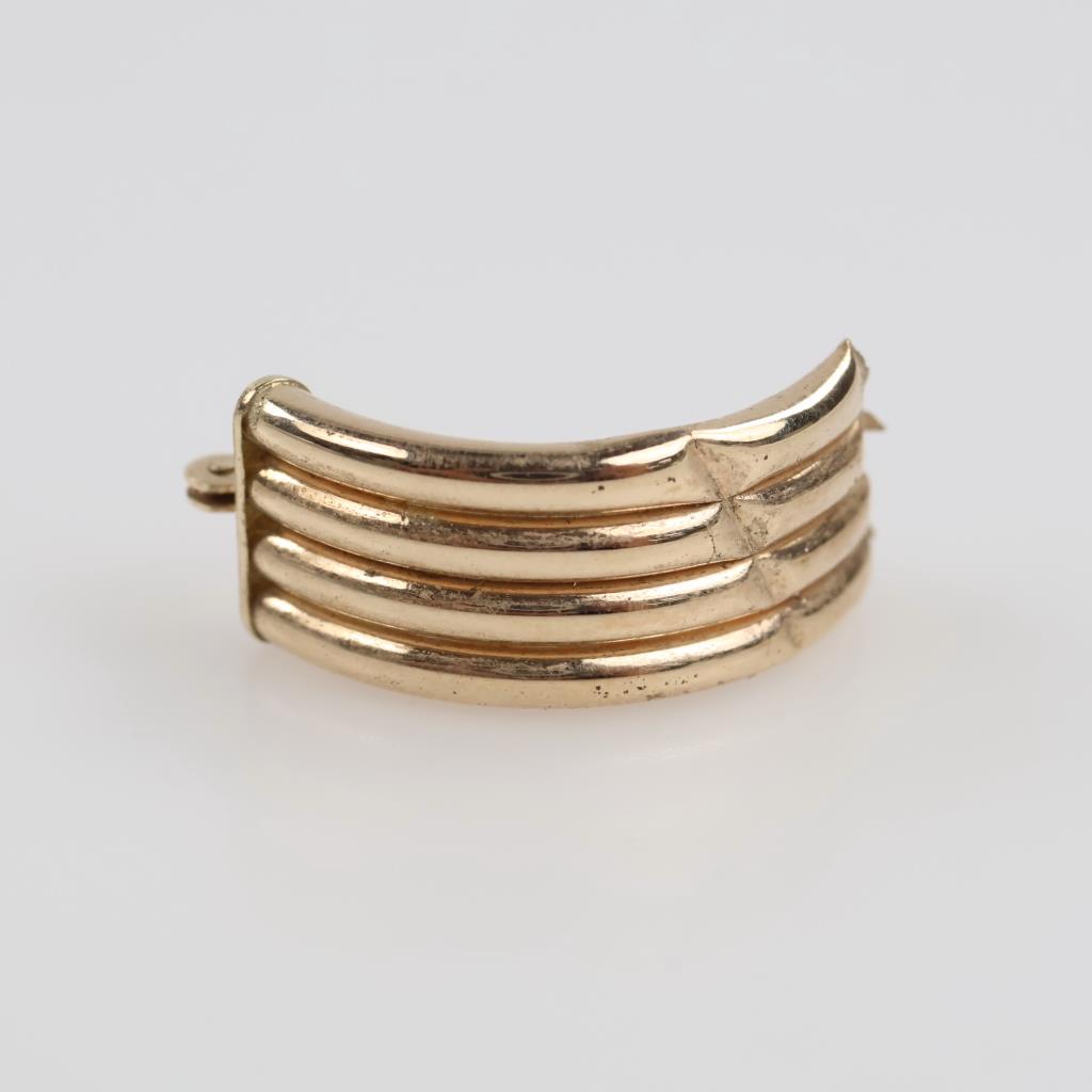 14kt Gold Hollow Piece