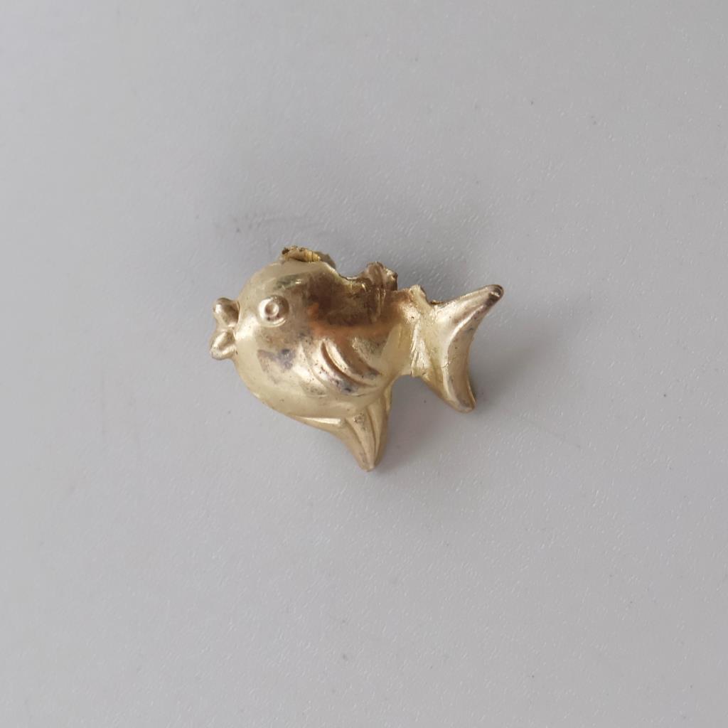 14kt Gold Hollow Piece