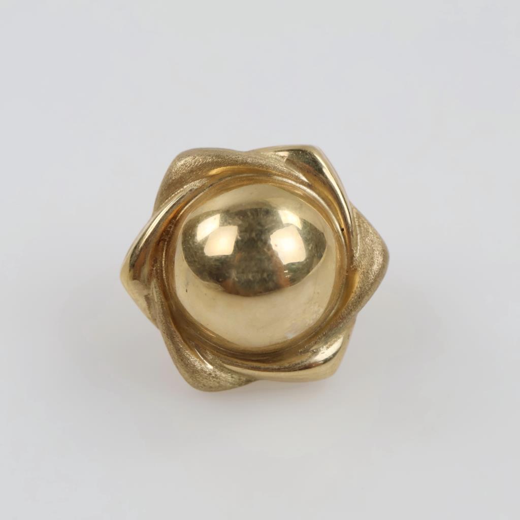 14kt Gold Hollow Stud Earring