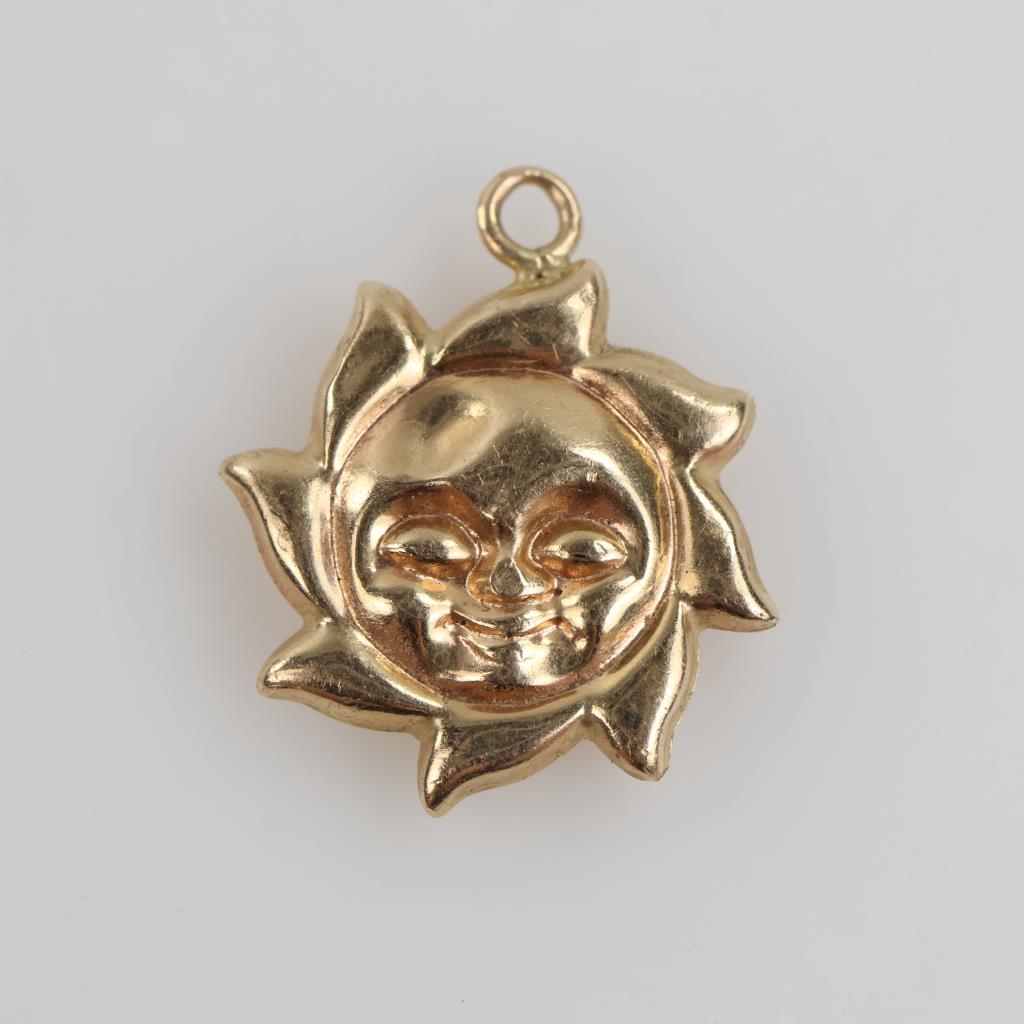 14kt Gold Hollow Sun Pendant