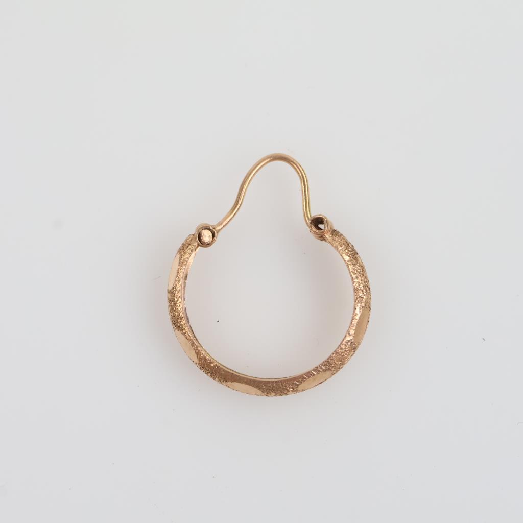 14kt Gold Hoop Earring