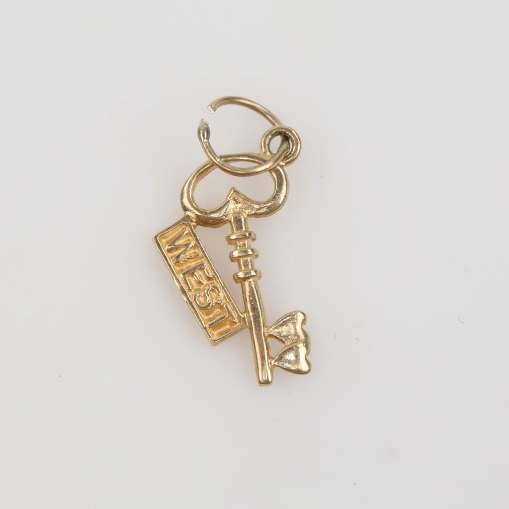 14kt Gold Key West Pendant
