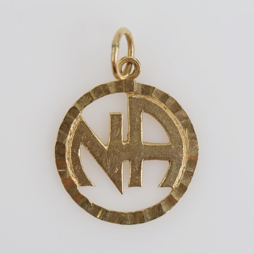 14kt Gold "NA" Circle Pendant