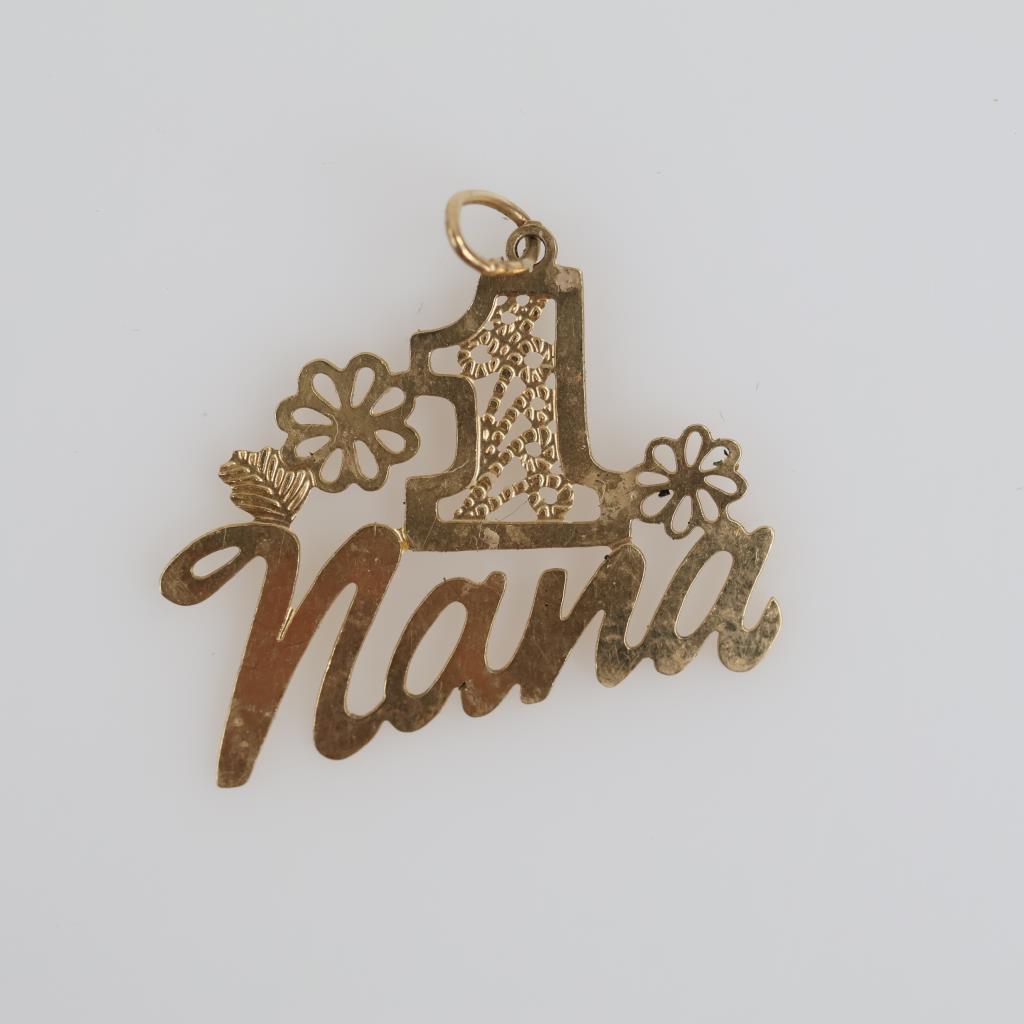 14kt Gold Nana Pendant