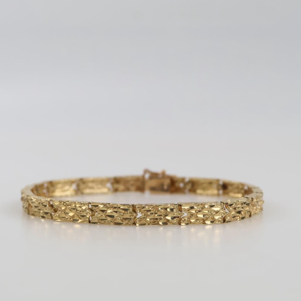 14kt Gold Nugget Style Hollow Bracelet