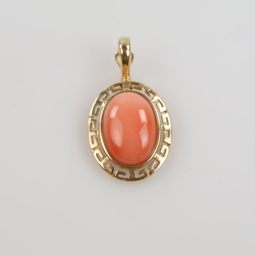14kt Gold Peach Coral Stone Pendant