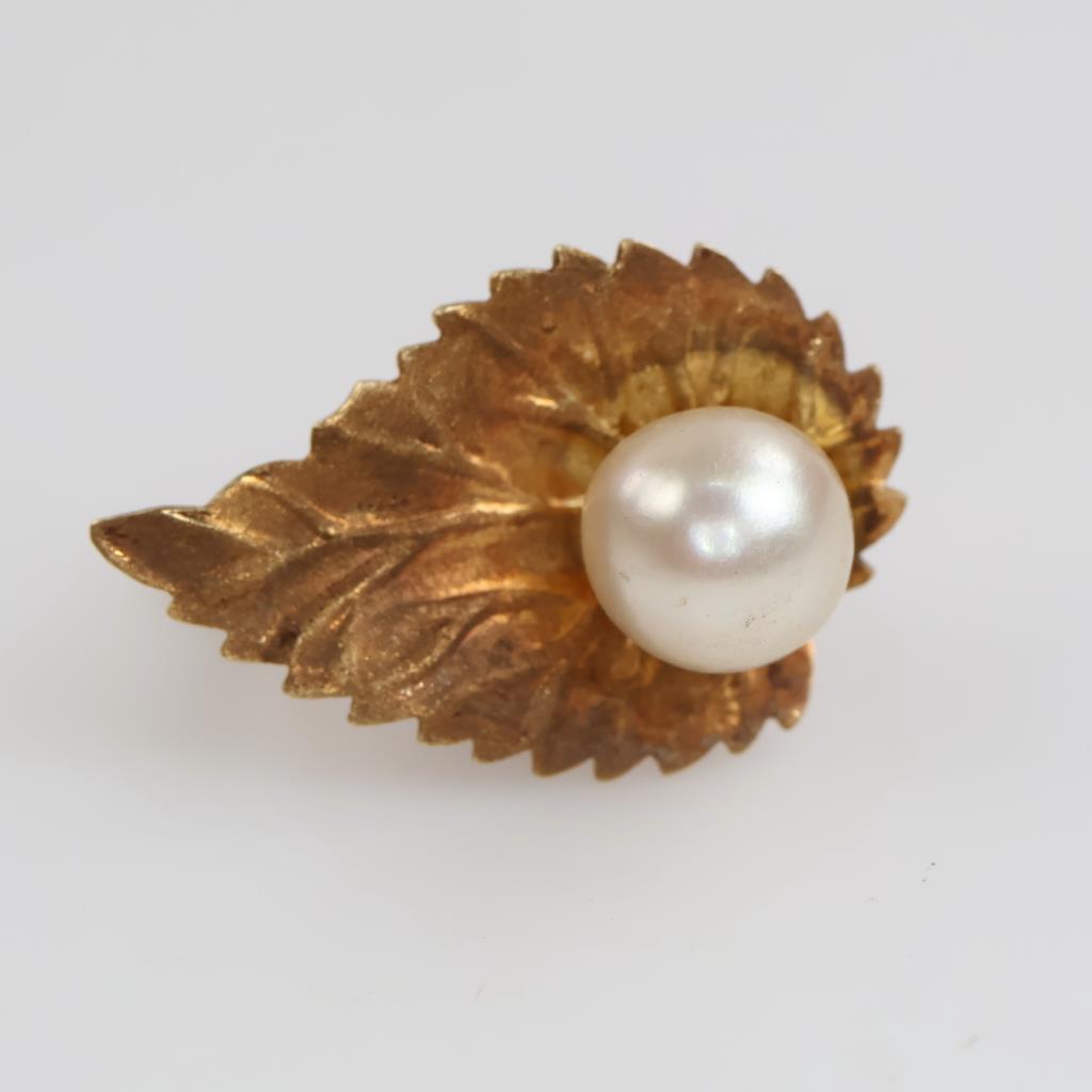 14kt Gold Pearl Leaf Drop Earring
