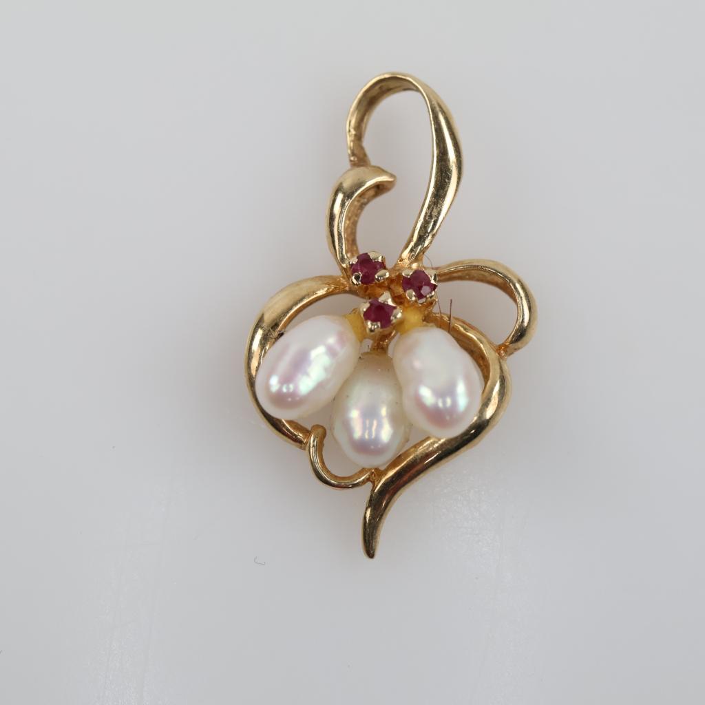 14kt Gold Pearl Pink Stone Accent Pendant