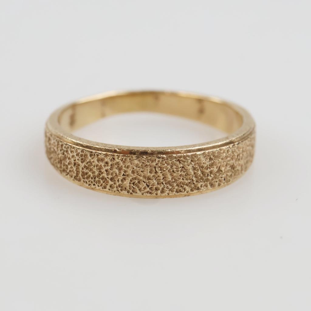 14kt Gold Petite Nugget Textured Band