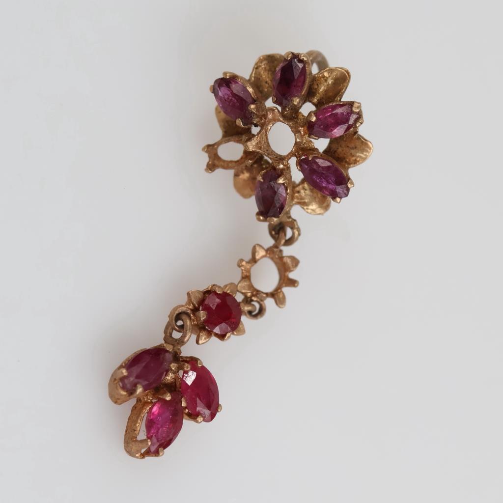 14kt Gold Pink Stone Dangle Earring