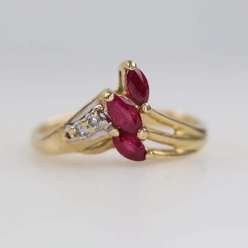 14kt Gold Pink Stone Diamond Accent Ring