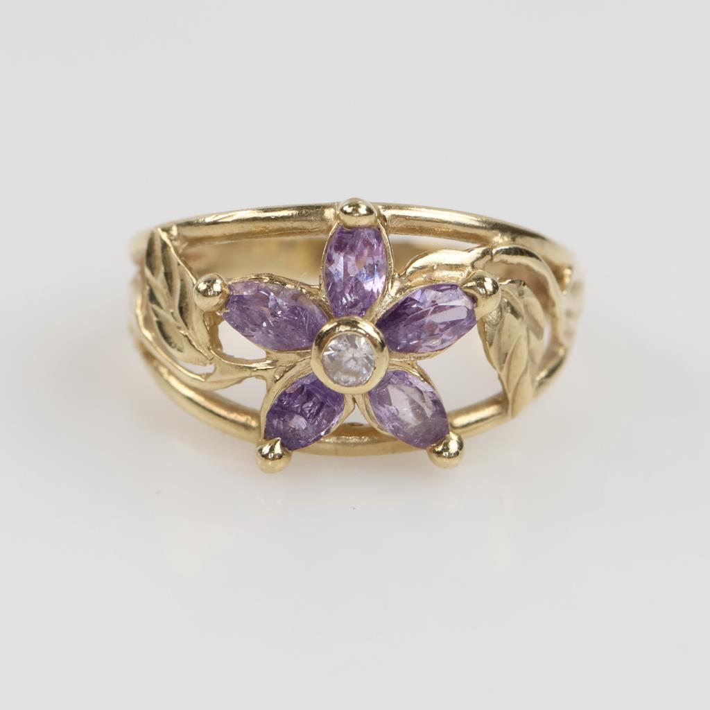 14kt Gold Purple & Clear Stone Flower Ring