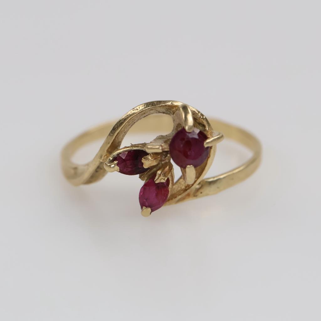 14kt Gold Red Ruby Stone Ring