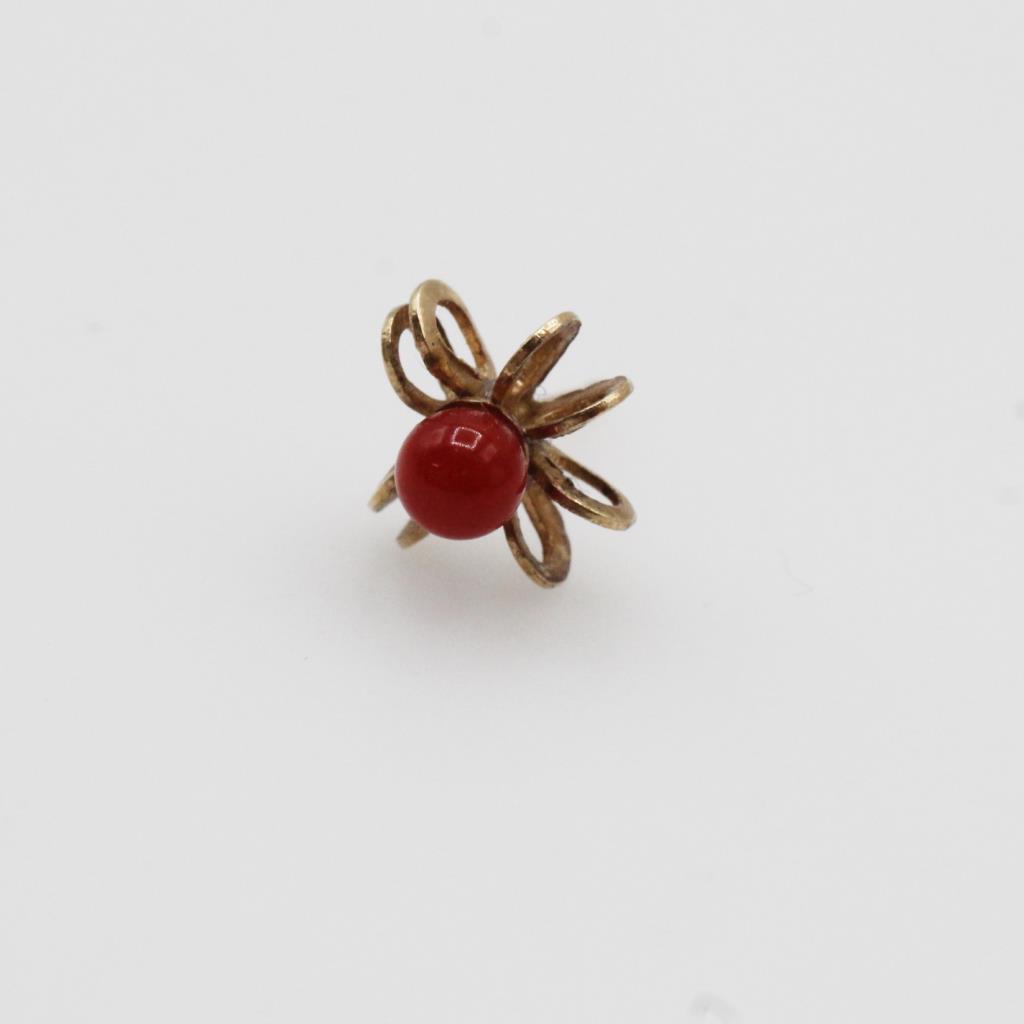 14kt Gold Red Stone Stud Earring