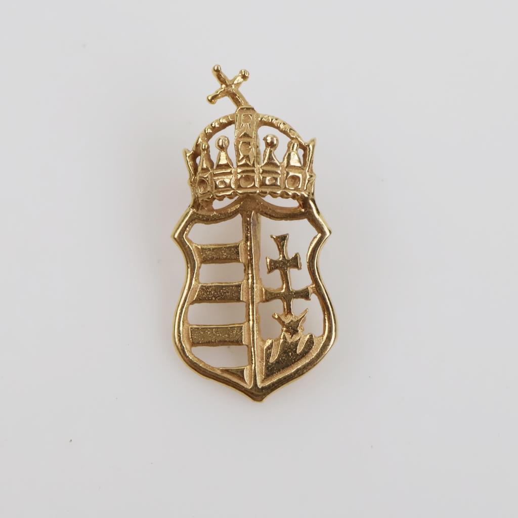 14kt Gold Religious Shield Pendant