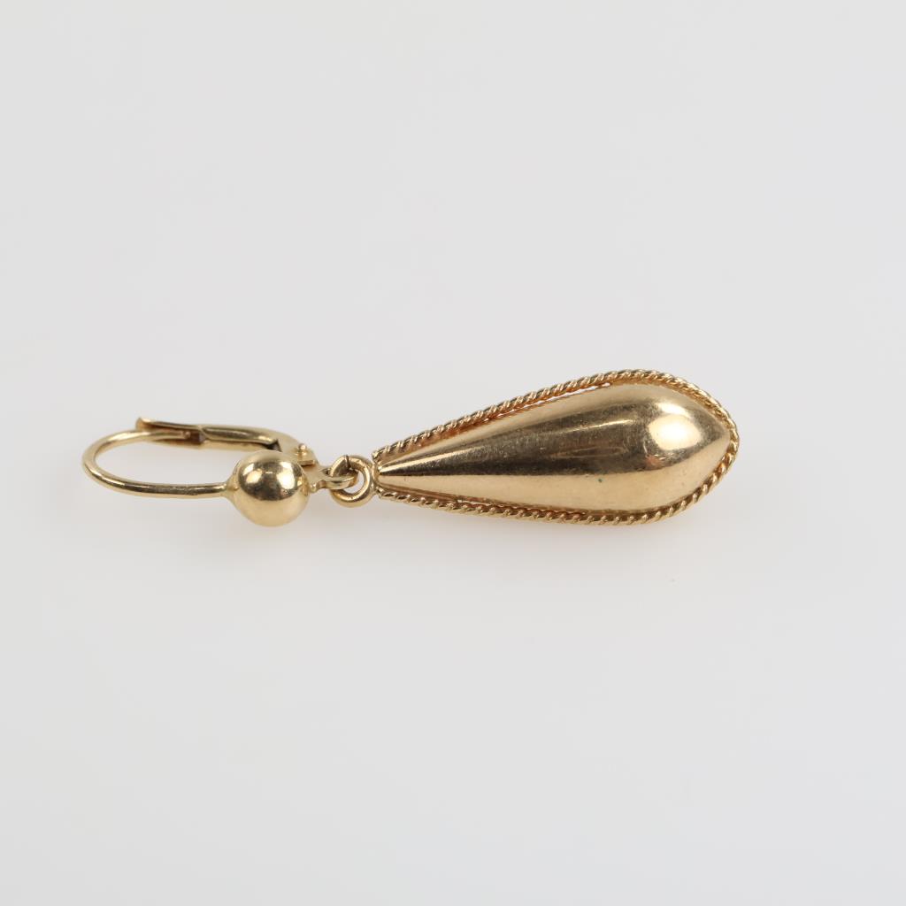 14kt Gold Semi Hollow Dangle Earring