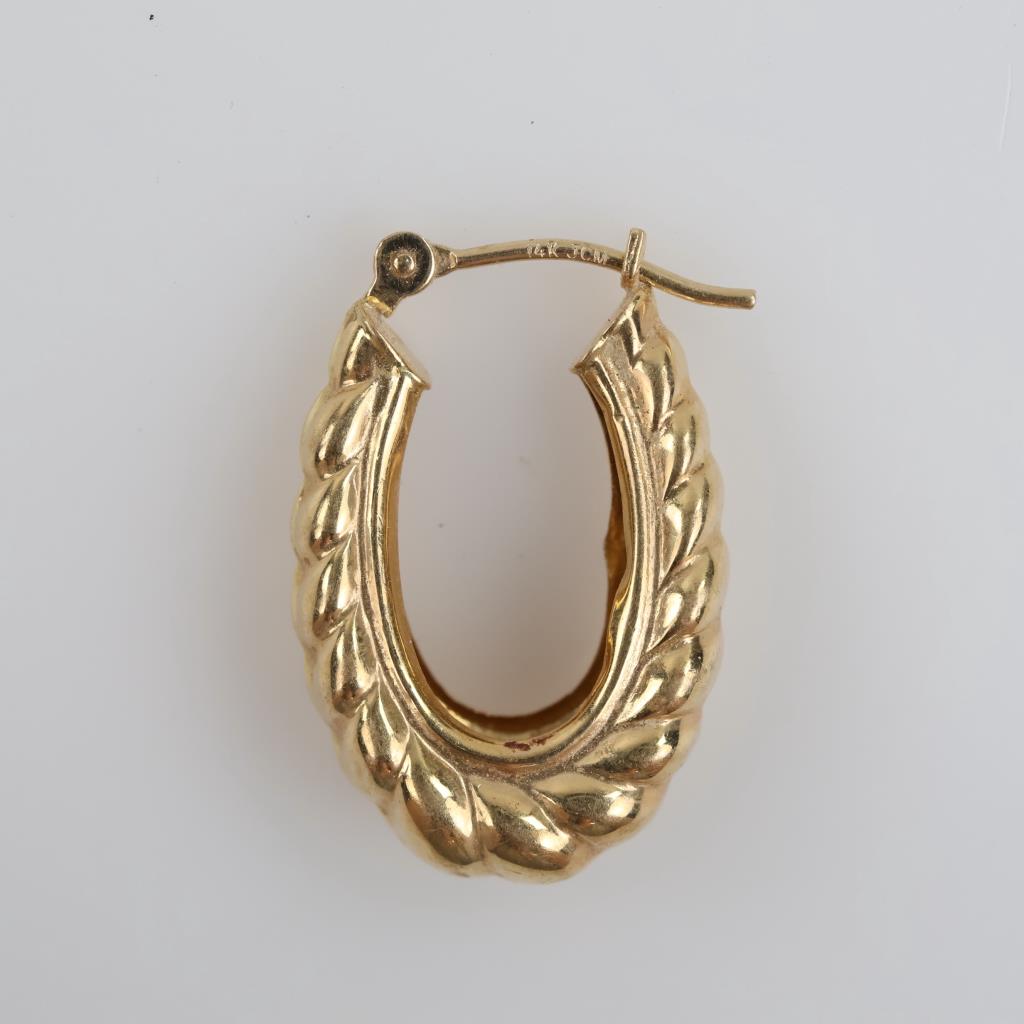 14kt Gold Semi-hollow Hoop Earring