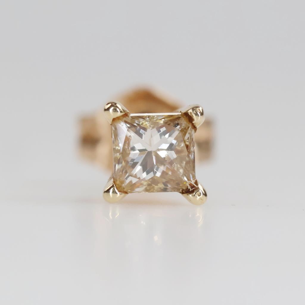 14kt Gold Single Diamond Earring