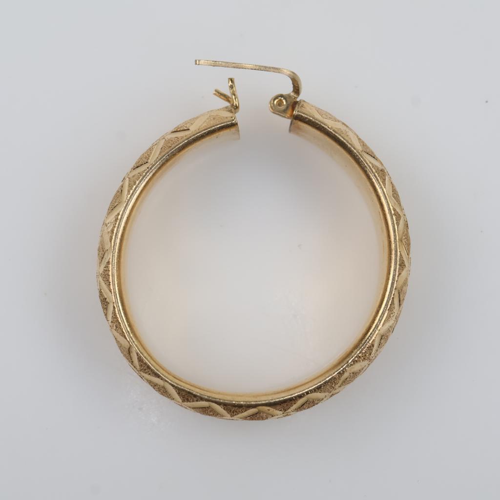 14kt Gold Single Hollow Hoop Earring