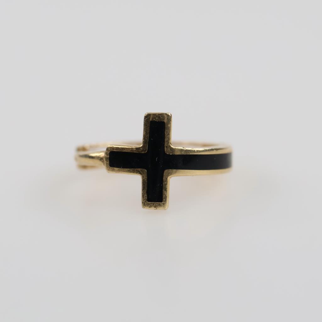 14kt Gold Single Hoop Earring