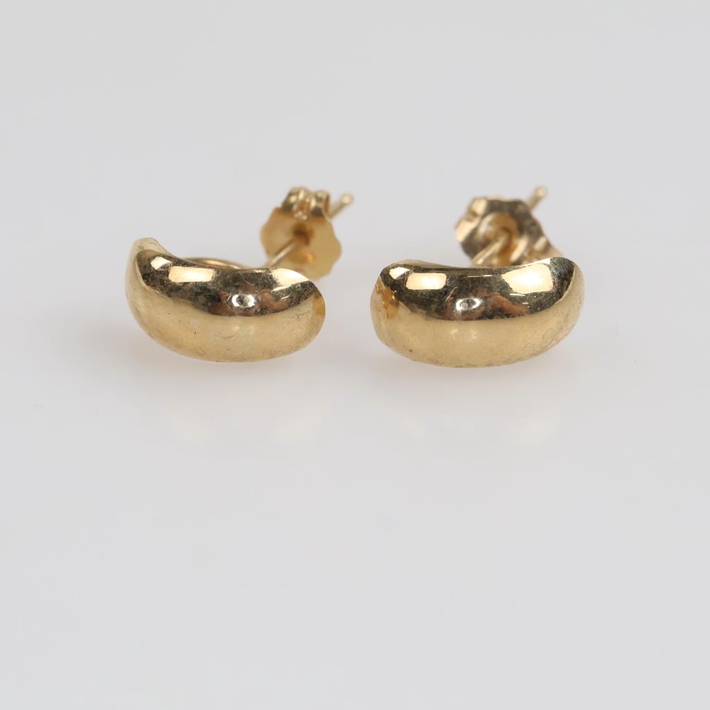 14kt Gold Stud Earrings