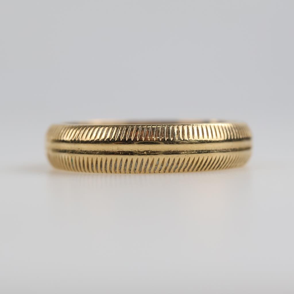 14kt Gold Textured Band