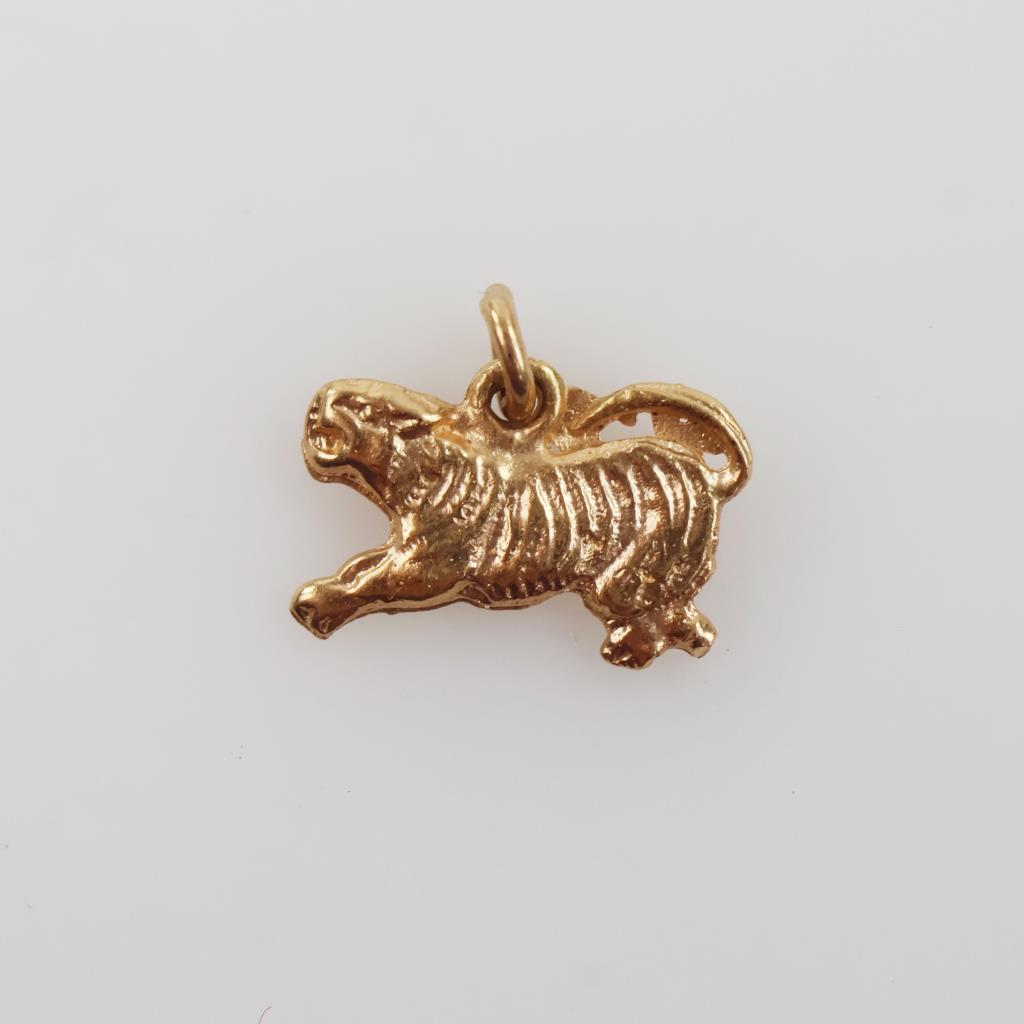 14kt Gold Tiger Pendant Charm