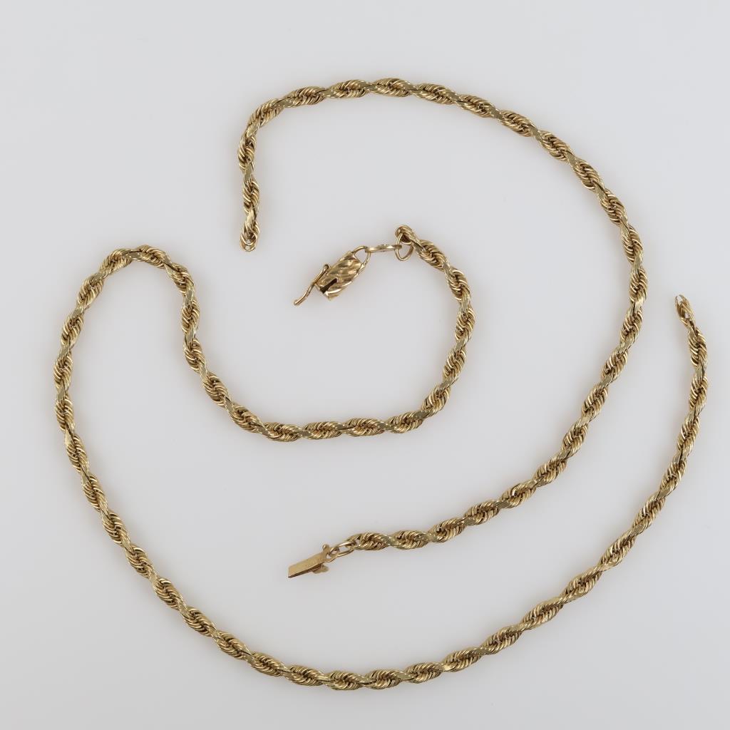 14kt Gold Twisted Rope Chain Diamond Accent Clasp Necklace