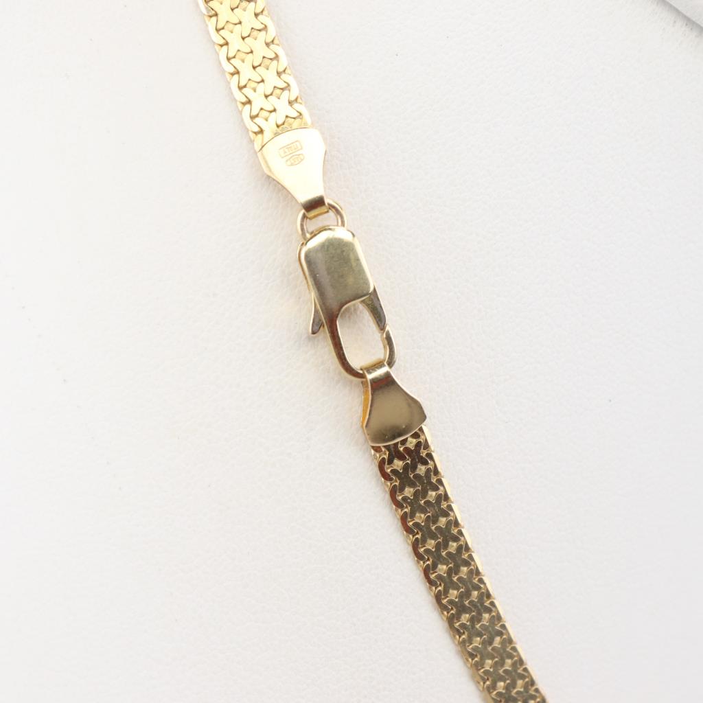 14kt Gold V Shape Necklace Property Room