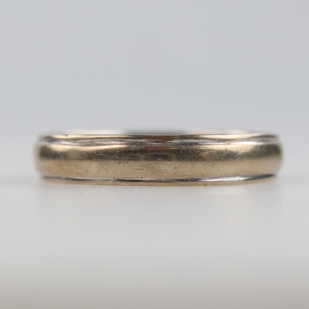 14kt Two Tone Gold Band