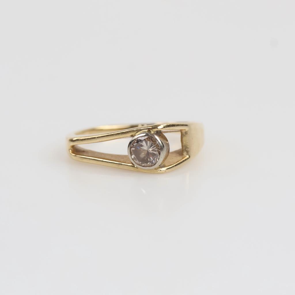 14kt Two Tone Gold Diamond Ring